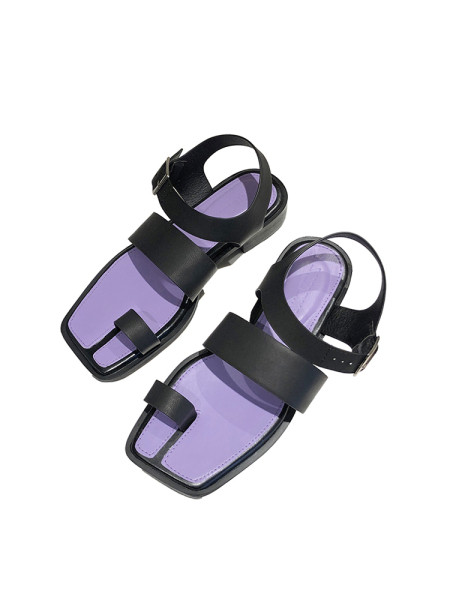 Lapos talpú, modern női szandál új modellje