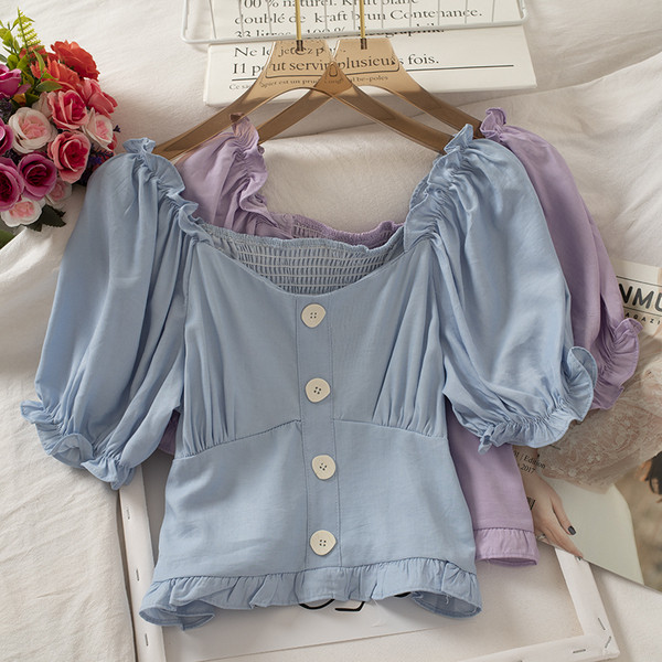 Cămașă de damă cu nasturi și mâneci largi