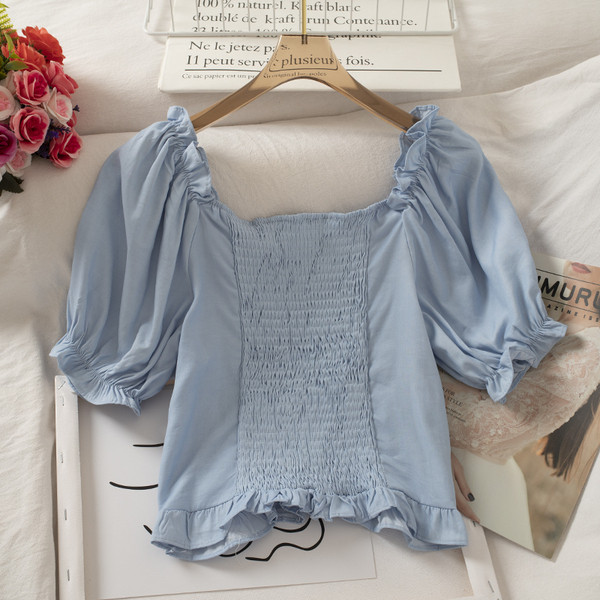 Cămașă de damă cu nasturi și mâneci largi