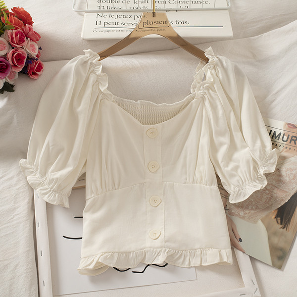 Cămașă de damă cu nasturi și mâneci largi