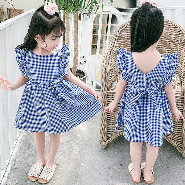 Ruuduline lokkidega lastekleit