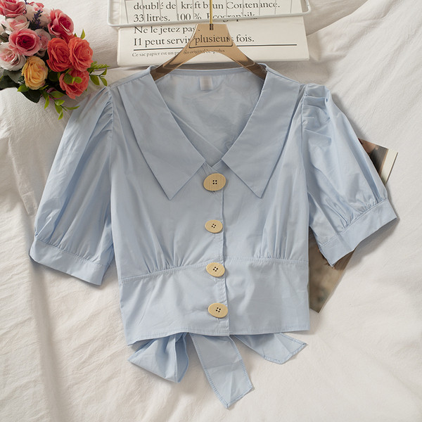 Női ing fűzővel és V-nyakkal