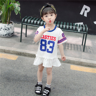 Παιδικό αθλητικό φόρεμα με τύπωμα και κοντά μανίκια