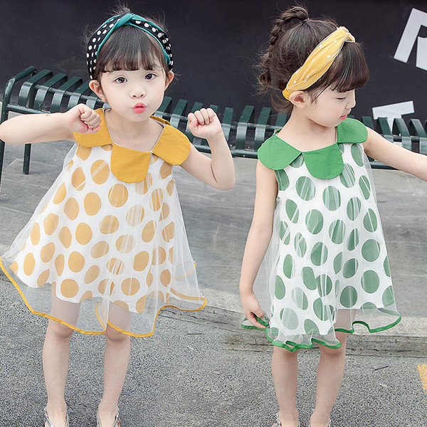 Nyári gyerekruha pöttyös tüllel