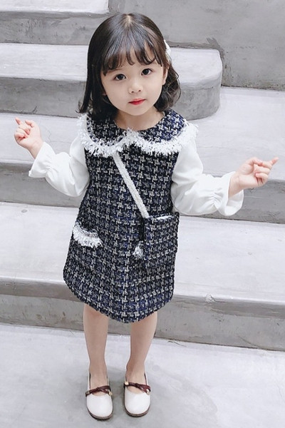 Kockás gyerekruha hímzéssel, hosszú ujjal