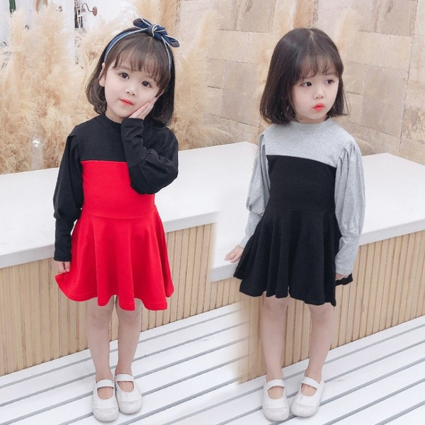 Kéttónusú gyerekruha hosszú ujjal, ovális nyakkivágással