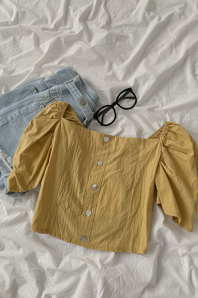 Camasa de dama model nou cu decolteu patrat si nasturi