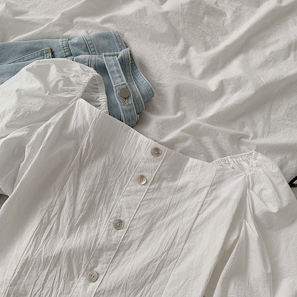 Camasa de dama model nou cu decolteu patrat si nasturi