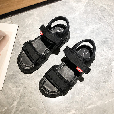 Kareda talla ja plaastritega naiste spordisandaalid