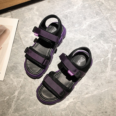 Kareda talla ja plaastritega naiste spordisandaalid