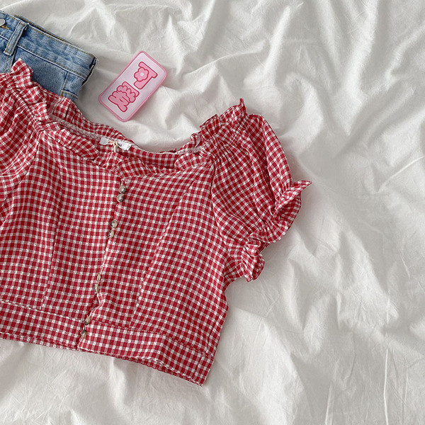 Naiste ruuduline nööpide ja lühikeste varrukatega särk