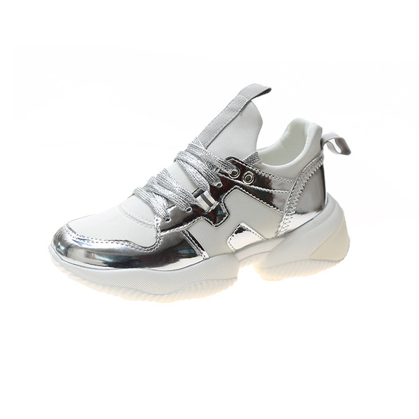 Kareda talla ja värviliste paeltega moodsad naiste tossud