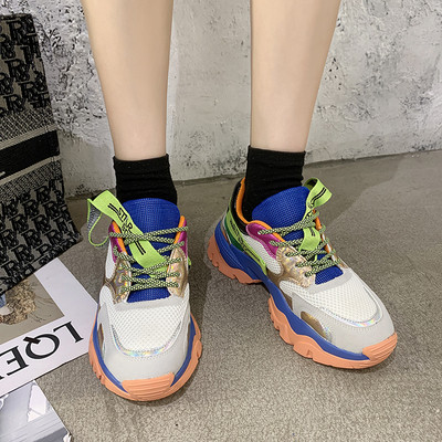 Γυναικεία αθλητικά πάνινα παπούτσια με πολύχρωμα κορδόνια