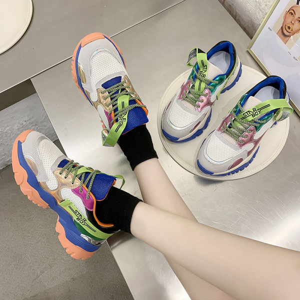 Γυναικεία αθλητικά πάνινα παπούτσια με πολύχρωμα κορδόνια