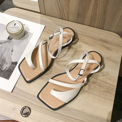 Lameda tallaga ökonahast moodsate sandaalide uus mudel