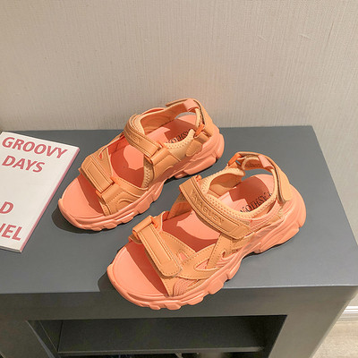 Sieviešu sporta sandales ar raupju zoli un velcro