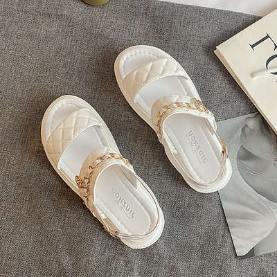 Eko bőrből készült modern női szandál fém lánccal