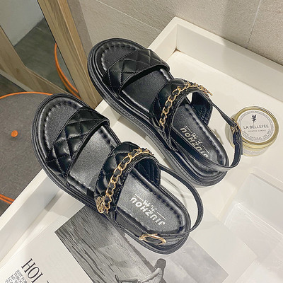 Eko bőrből készült modern női szandál fém lánccal