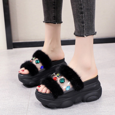 Uued kaasaegsed kõrge talla ja udusulgedega naiste sussid