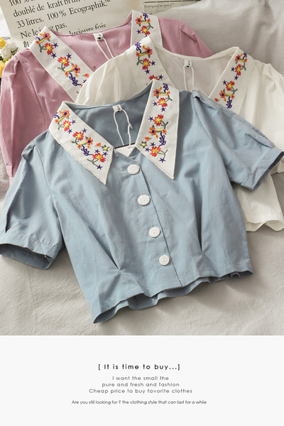 Retro stílusú női ing hímzéssel és gombokkal