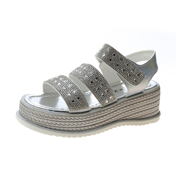 Női modern szandál magas talppal