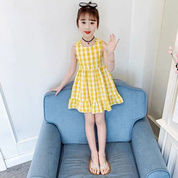 Nyári kockás gyerekruha szalagokkal