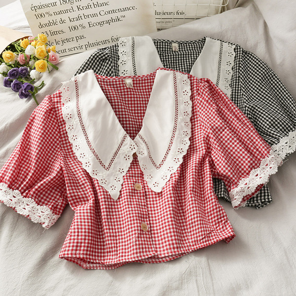 Kockás női ing csipkével és spitz nyakkivágással