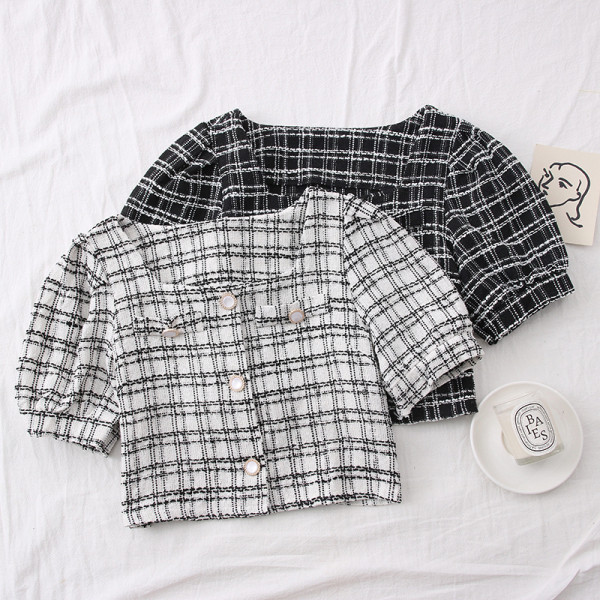 Modern női ing négyzet alakú nyakkivágással és rövid ujjal