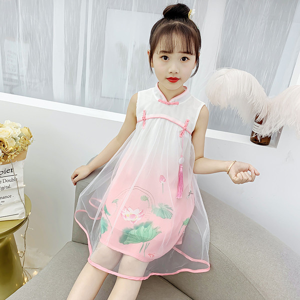 Modern gyerekruha alacsony gallérral és tüll mintával