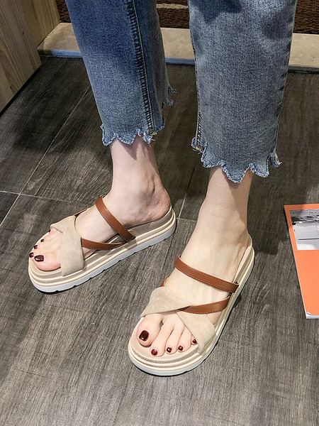 Bézs színű, magas talpú női papucs