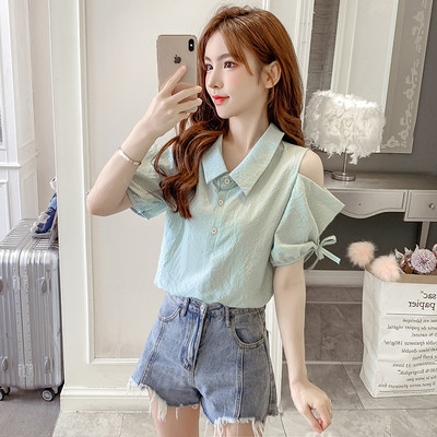 Moodne paljaste õlgade ja klassikalise kraega naiste särk