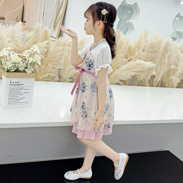 Modern gyerekruha rövid ujjú virágmintával