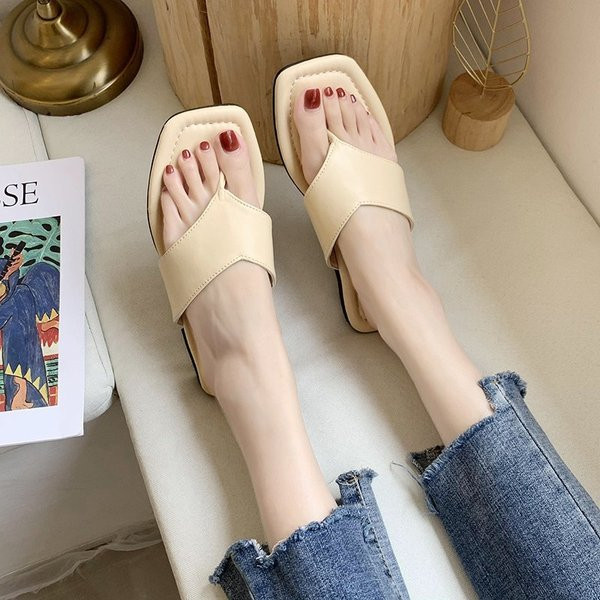 Eko bőrből készült sima modell női papucs