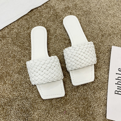 Lameda tallaga naiste vabaaja susside uus mudel