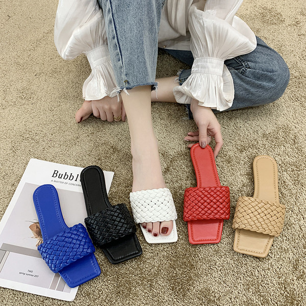 Lameda tallaga naiste vabaaja susside uus mudel