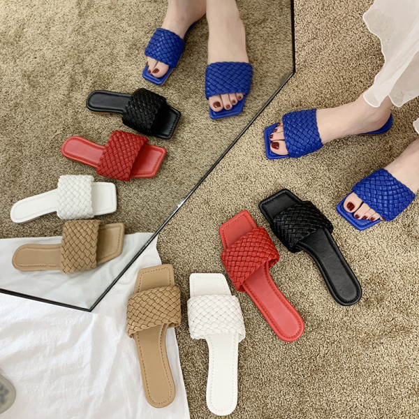 Lameda tallaga naiste vabaaja susside uus mudel