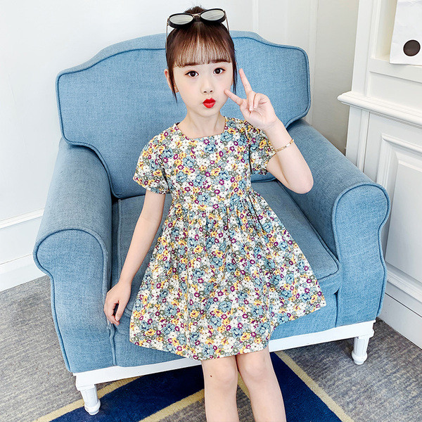 Nyári gyerekruha rövid ujjú, virágmintás