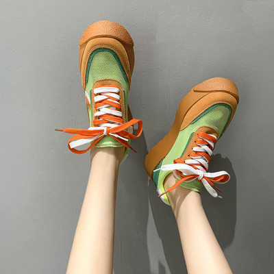 Női sportcipő lapos talppal