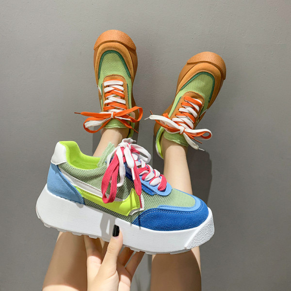 Női sportcipő lapos talppal