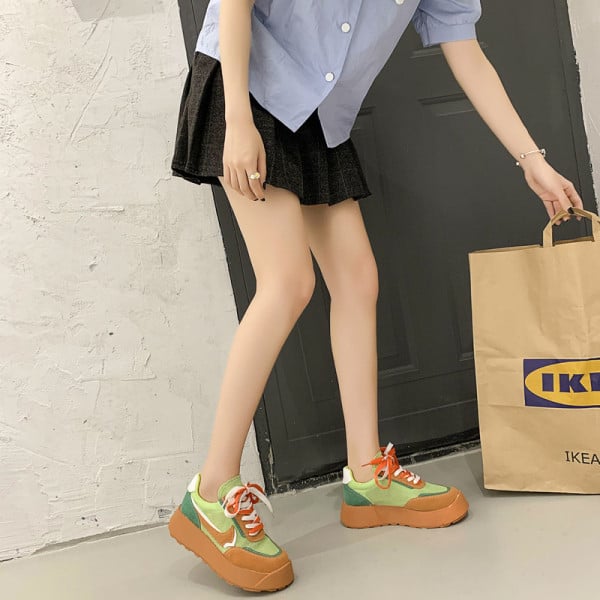 Női sportcipő lapos talppal