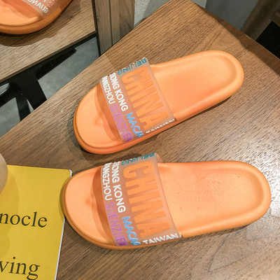 Csúszásmentes női papucs lapos talppal, feliratokkal