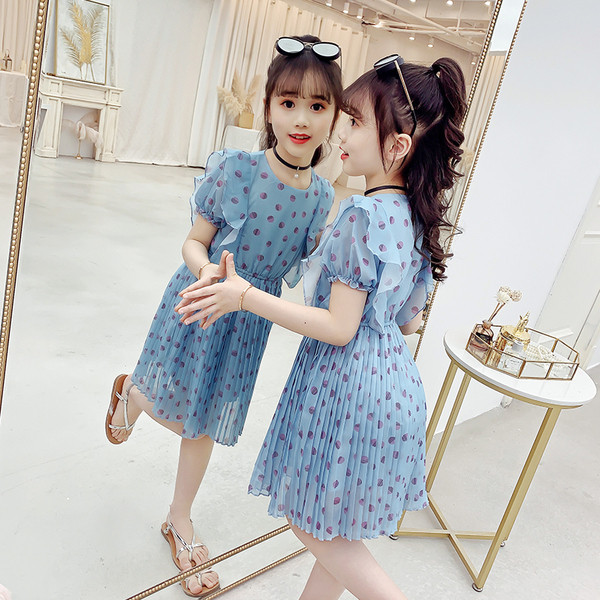 Moderna bērnu vasaras kleita ar apdruku un ovālu kakla izgriezumu