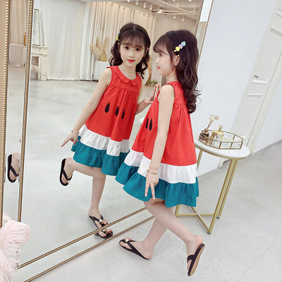 Ovaalse kaelusega laste suvine kleit