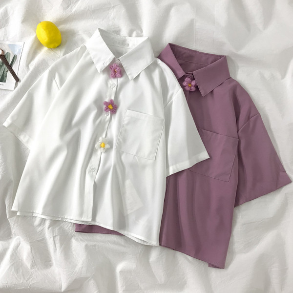 Női ing széles modell zsebbel és rövid ujjú