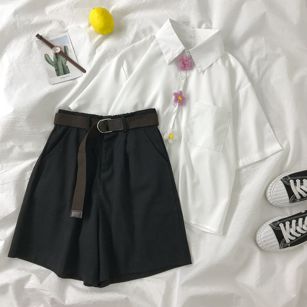 Női ing széles modell zsebbel és rövid ujjú