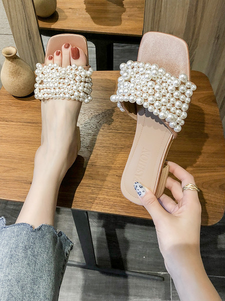 Stílusos női papucs gyöngyökkel