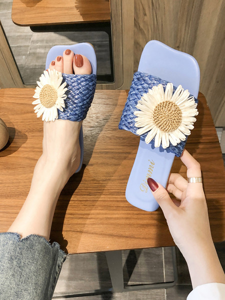 Lameda talla ja lillekujulise 3D kaunistusega naiste sussid