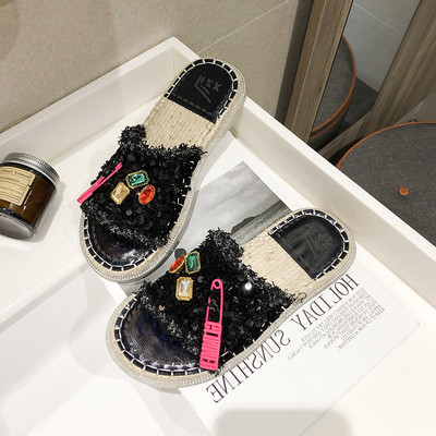 Új modell női papucs flitterekkel és kövekkel