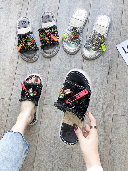 Új modell női papucs flitterekkel és kövekkel