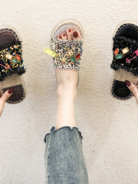 Új modell női papucs flitterekkel és kövekkel